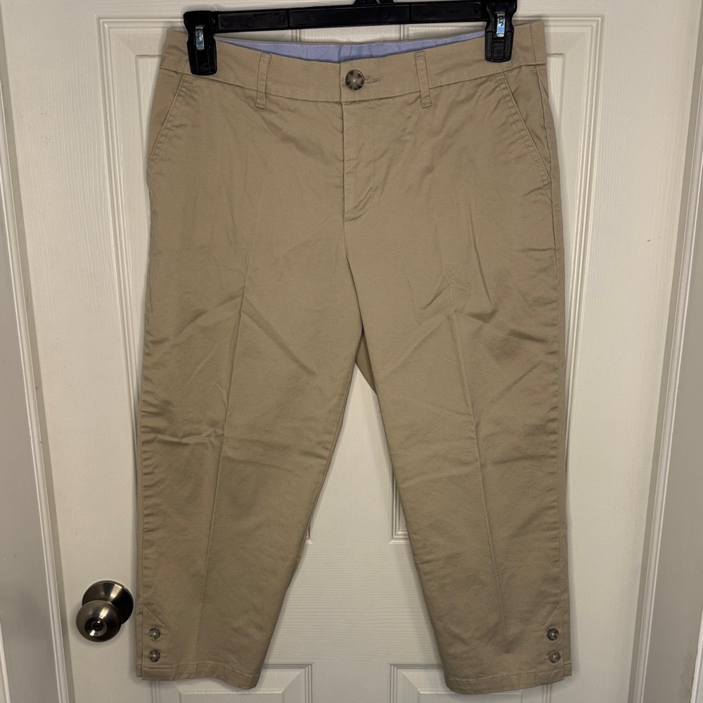 EUC Croft & Barrow Woman’s Tan Capris